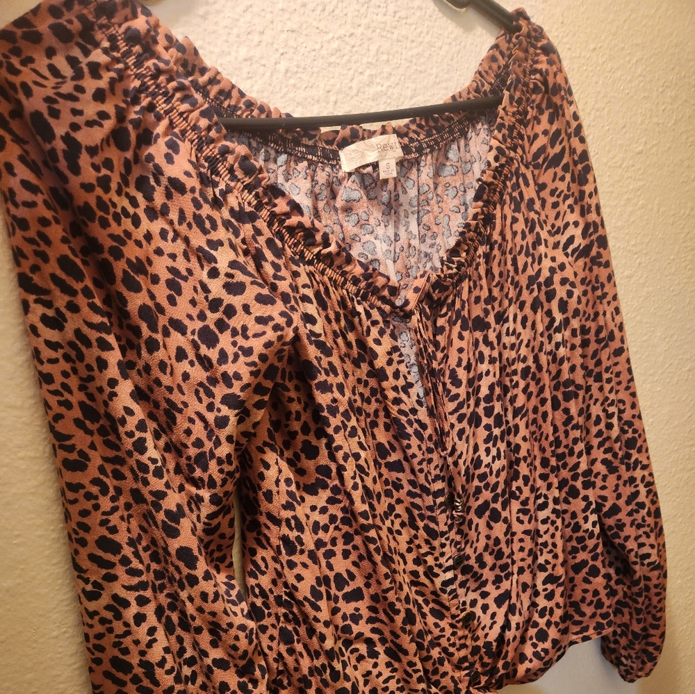 Women Blouse Cheetah small